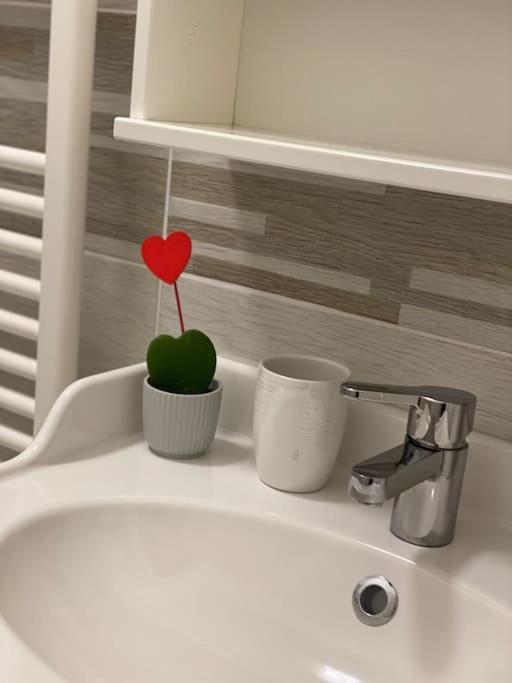 Appartamento Mirsie Bologna Bagian luar foto