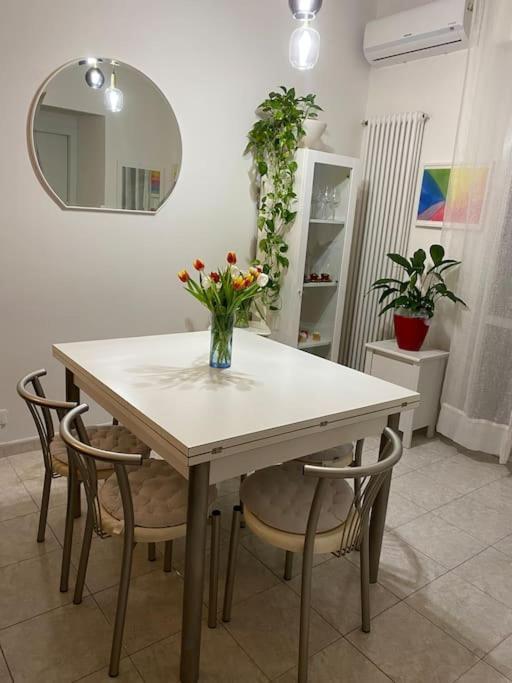 Appartamento Mirsie Bologna Bagian luar foto